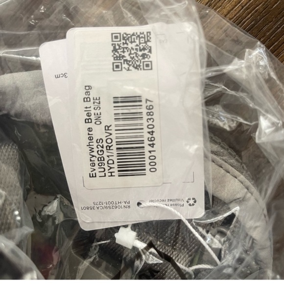 NWT Lululemon Everywhere Clear Belt Bag 1L - Picture 3 of 3